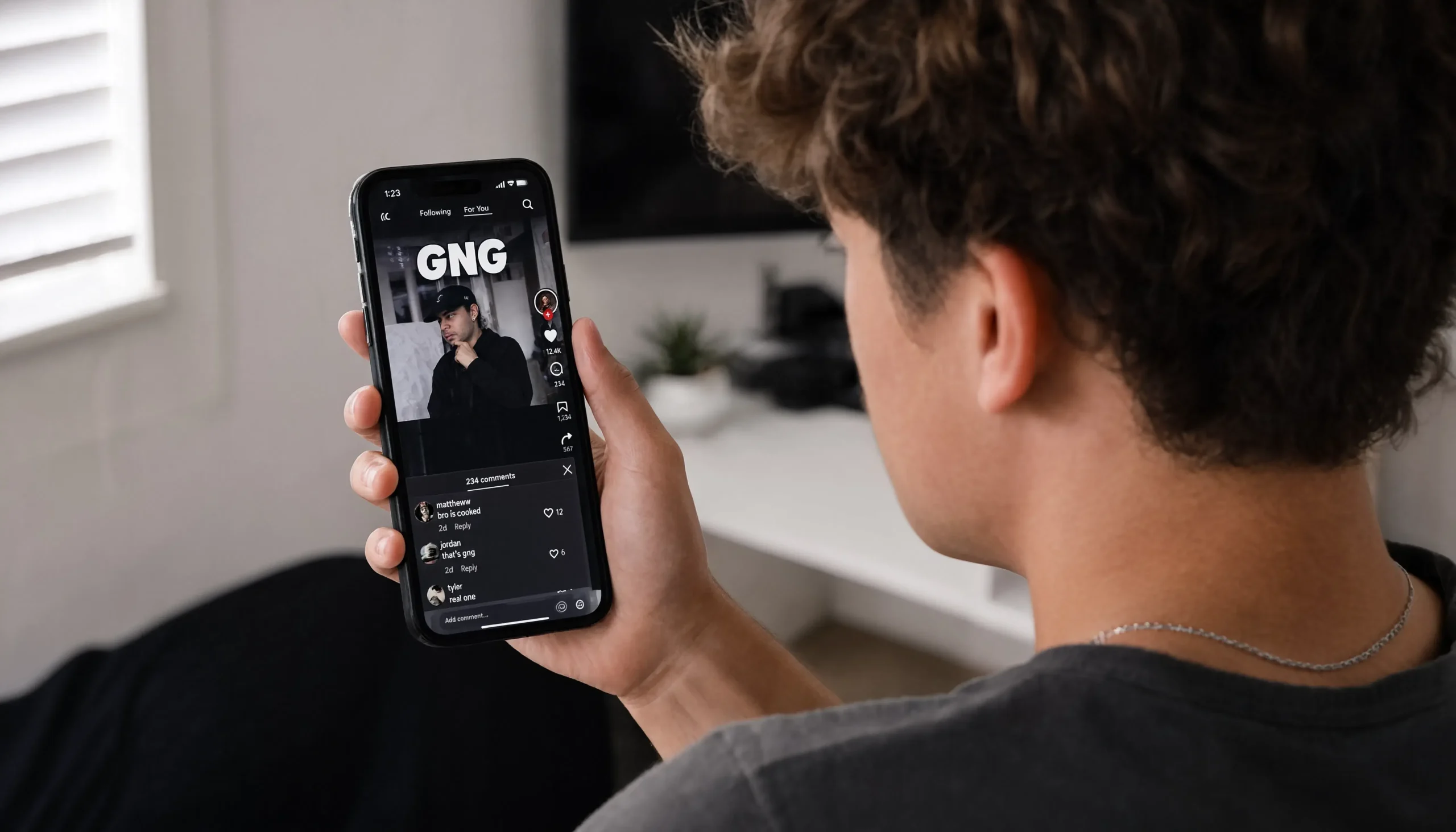 How GNG Is Used in Text Messages scaled